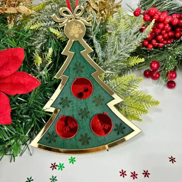 Ornaments Personalizados: Árbol de Navidad con Esferas Grabadas