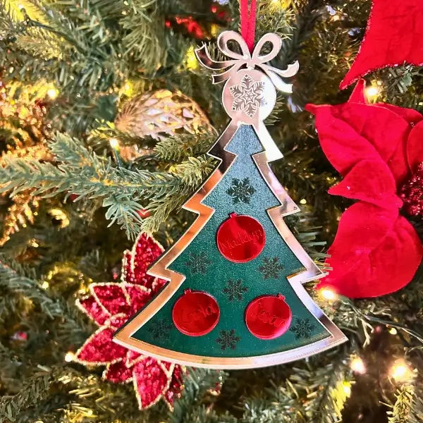Ornaments Personalizados: Árbol de Navidad con Esferas Grabadas