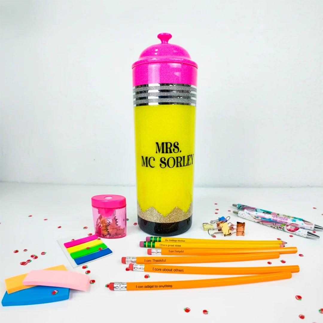 Porta Lápices en Forma de Lápiz – Personalizable