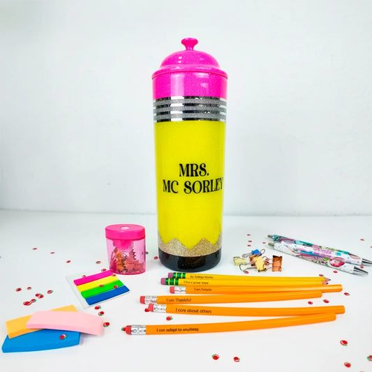 Porta Lápices en Forma de Lápiz – Personalizable